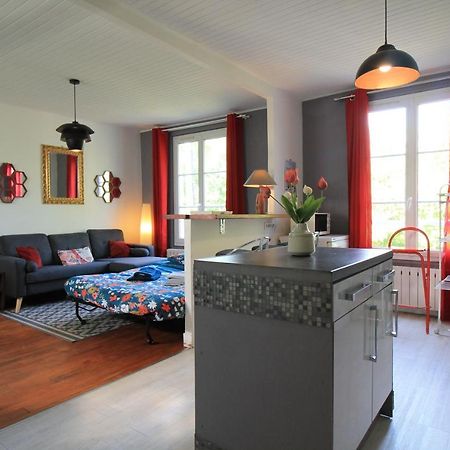 Disponible - Appartement Entier - Ligne H 15Mn Paris-Gare Du Nord, Parking Rue Gratuit, 4 Pers, Station De Train En Face Toutes Les 15Mn, Hippodrome, Cdfas, Universite, Borne Electrique, 1Er Etage Обон Екстериор снимка