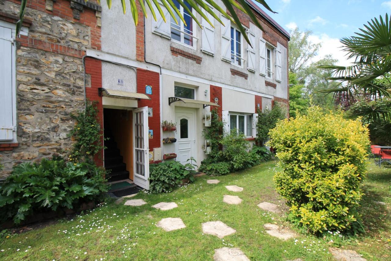 Disponible - Appartement Entier - Ligne H 15Mn Paris-Gare Du Nord, Parking Rue Gratuit, 4 Pers, Station De Train En Face Toutes Les 15Mn, Hippodrome, Cdfas, Universite, Borne Electrique, 1Er Etage Обон Екстериор снимка