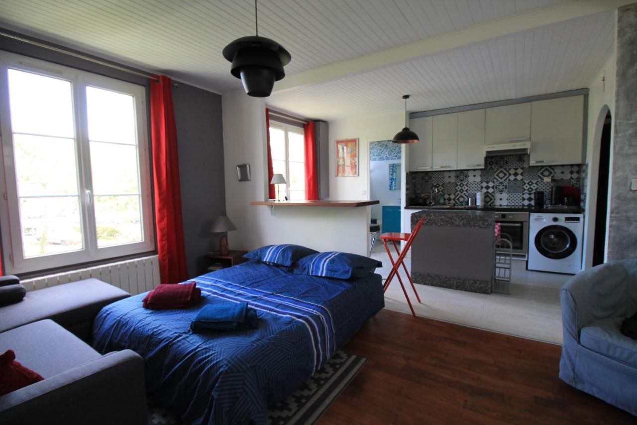 Disponible - Appartement Entier - Ligne H 15Mn Paris-Gare Du Nord, Parking Rue Gratuit, 4 Pers, Station De Train En Face Toutes Les 15Mn, Hippodrome, Cdfas, Universite, Borne Electrique, 1Er Etage Обон Екстериор снимка