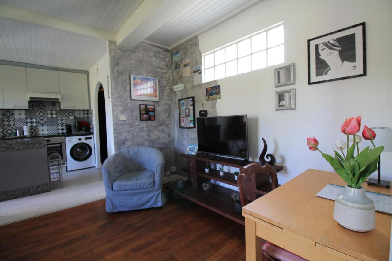 Disponible - Appartement Entier - Ligne H 15Mn Paris-Gare Du Nord, Parking Rue Gratuit, 4 Pers, Station De Train En Face Toutes Les 15Mn, Hippodrome, Cdfas, Universite, Borne Electrique, 1Er Etage Обон Екстериор снимка