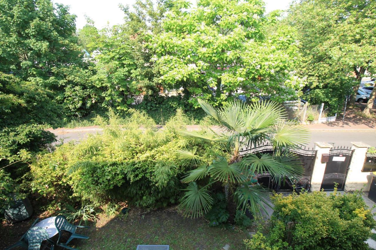 Disponible - Appartement Entier - Ligne H 15Mn Paris-Gare Du Nord, Parking Rue Gratuit, 4 Pers, Station De Train En Face Toutes Les 15Mn, Hippodrome, Cdfas, Universite, Borne Electrique, 1Er Etage Обон Екстериор снимка