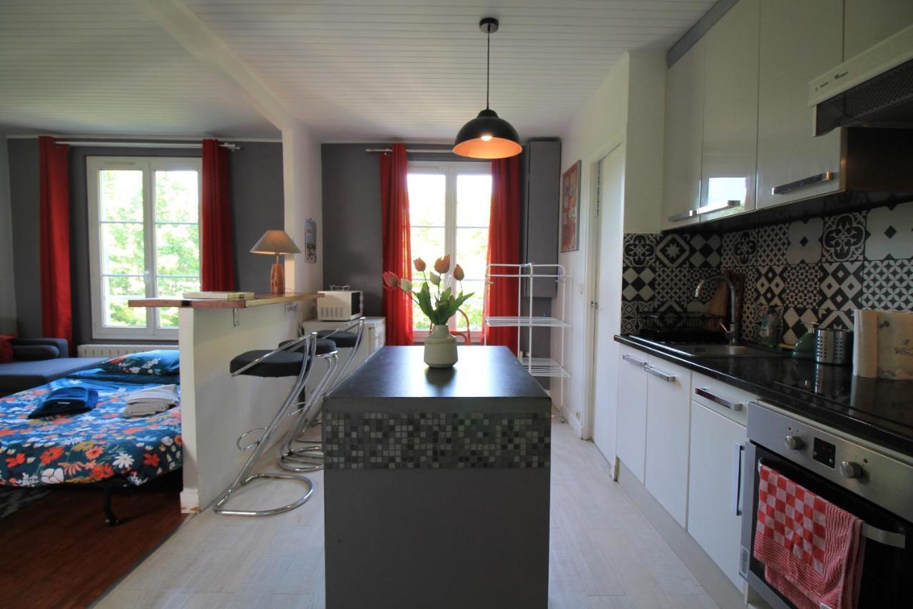 Disponible - Appartement Entier - Ligne H 15Mn Paris-Gare Du Nord, Parking Rue Gratuit, 4 Pers, Station De Train En Face Toutes Les 15Mn, Hippodrome, Cdfas, Universite, Borne Electrique, 1Er Etage Обон Екстериор снимка