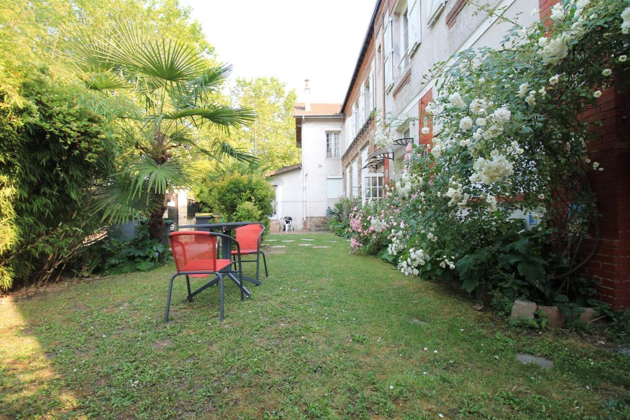 Disponible - Appartement Entier - Ligne H 15Mn Paris-Gare Du Nord, Parking Rue Gratuit, 4 Pers, Station De Train En Face Toutes Les 15Mn, Hippodrome, Cdfas, Universite, Borne Electrique, 1Er Etage Обон Екстериор снимка